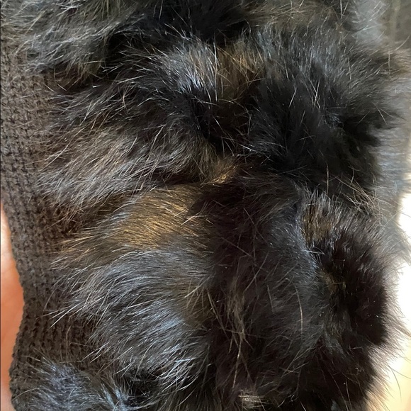 Bella Rabbit Fur Collar Black Cardigan Asymetrical - Picture 5 of 9